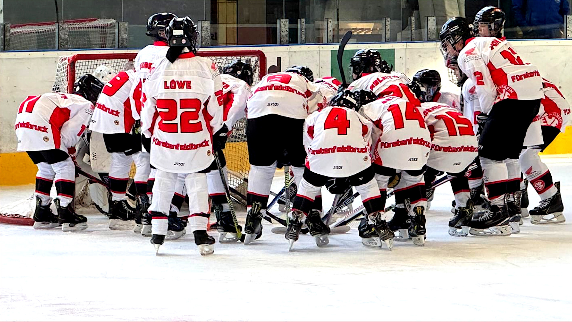 Die U13 des EVF beim Auswärtsspiel in Dingolfing