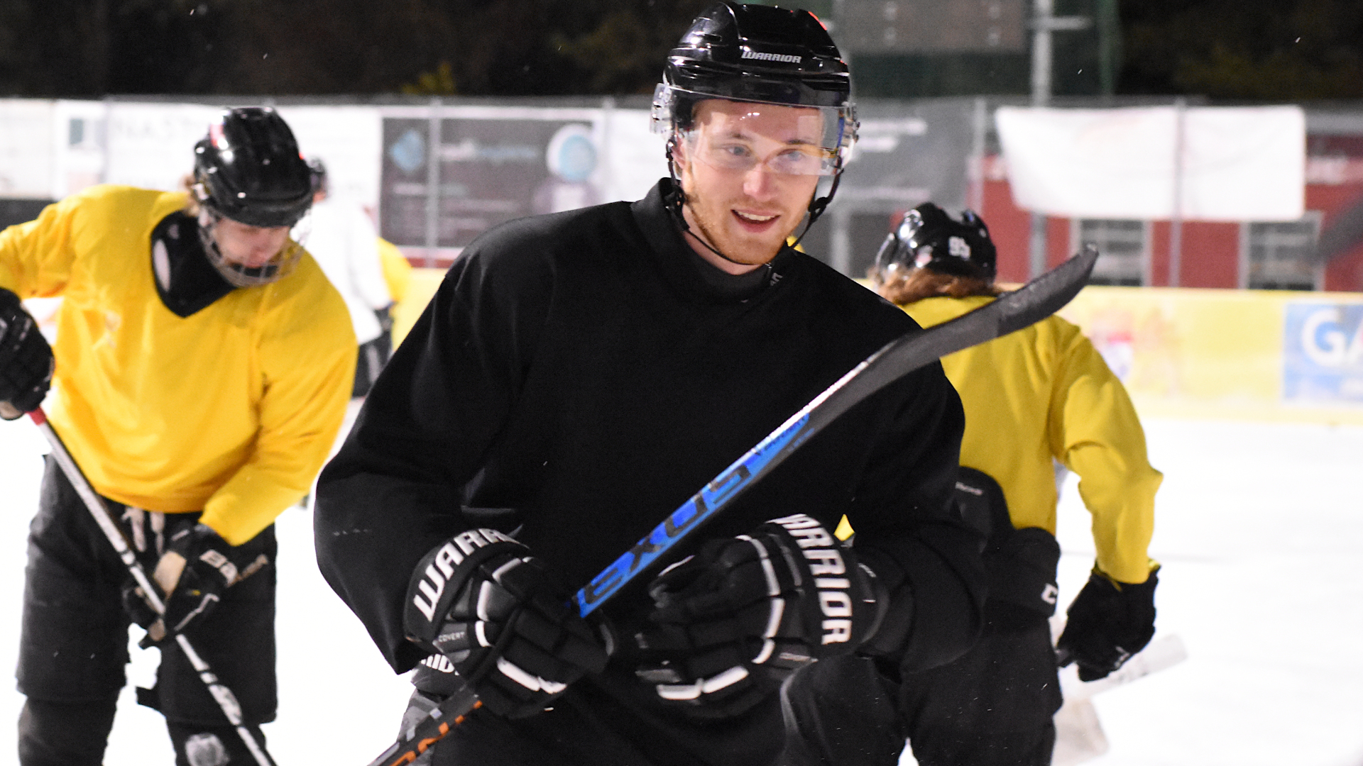 Kevin Rosvall wechselt zum EV Fürstenfeldbruck in die bayerische Eishockey-Landesliga