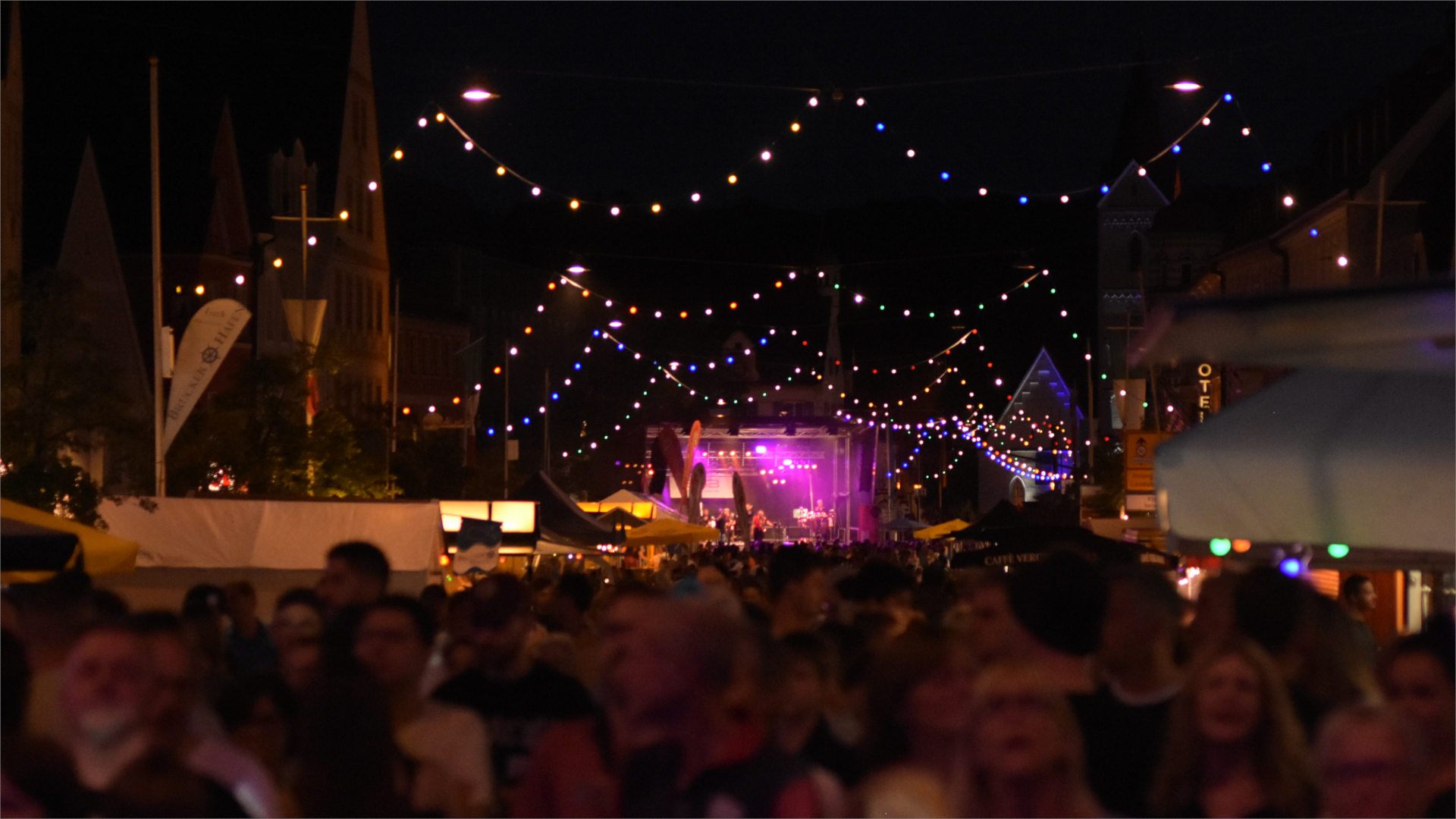 Alstadtfest auf der Brukcer Hautpstraße (Archivbild)