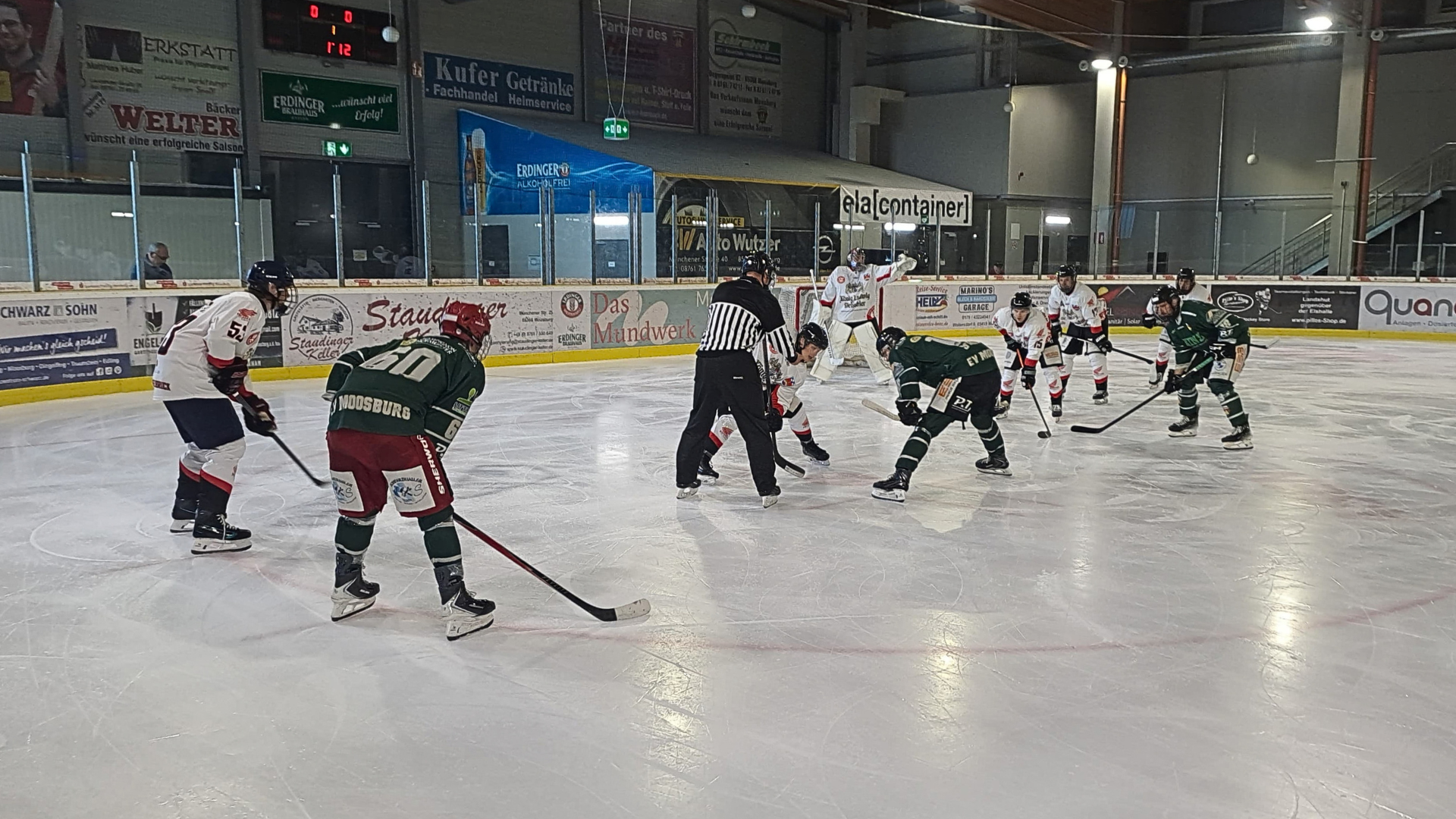 Der EVF testete beim EV Moosburg.