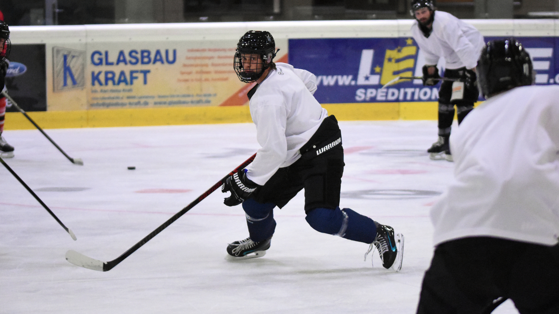 Mathias Johansson – hier bei einem Eistraining – verstärkt mit Beginn der Saison 2026/2027 den EV Fürstenfeldbruck.