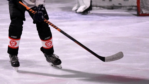 Von Freitag bis Sonntag wird am ersten Novemberwochenende vier Mal Eishockey gespielt in FFB (Archivbild)